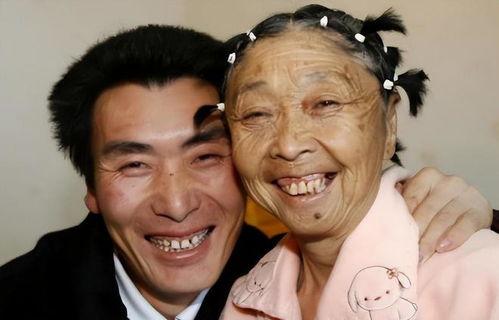 西藏男网红吃瓜视频